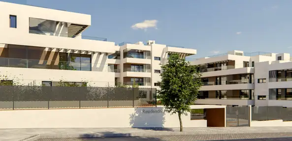 Detalle de la fachada y las terrazas de Residencial Phoenix